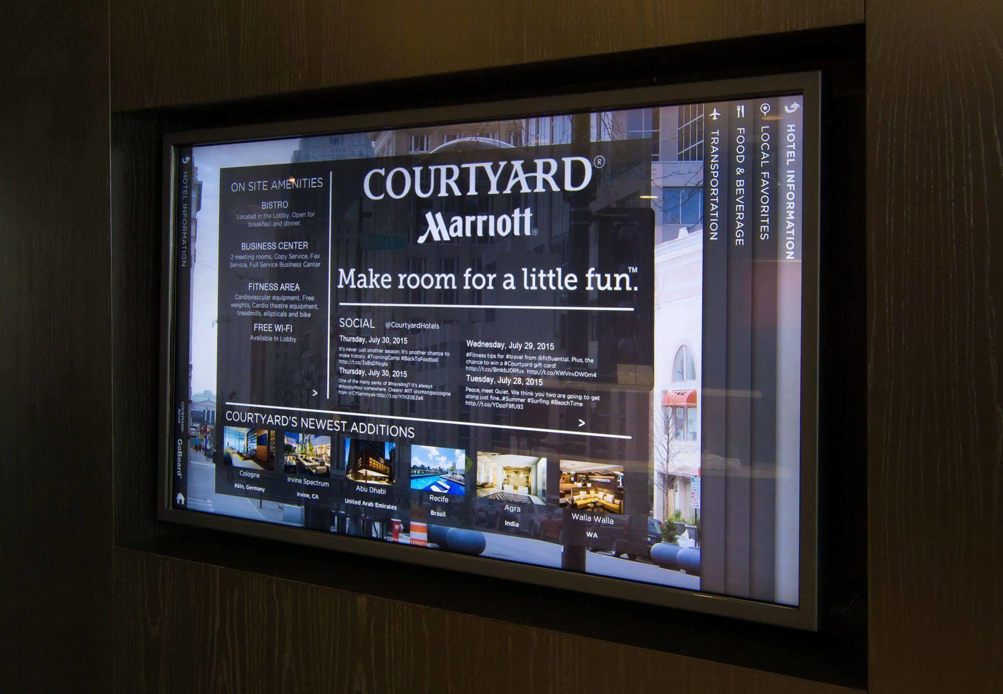 Courtyard By Marriott Phoenix Downtown Hotel Exterior photo